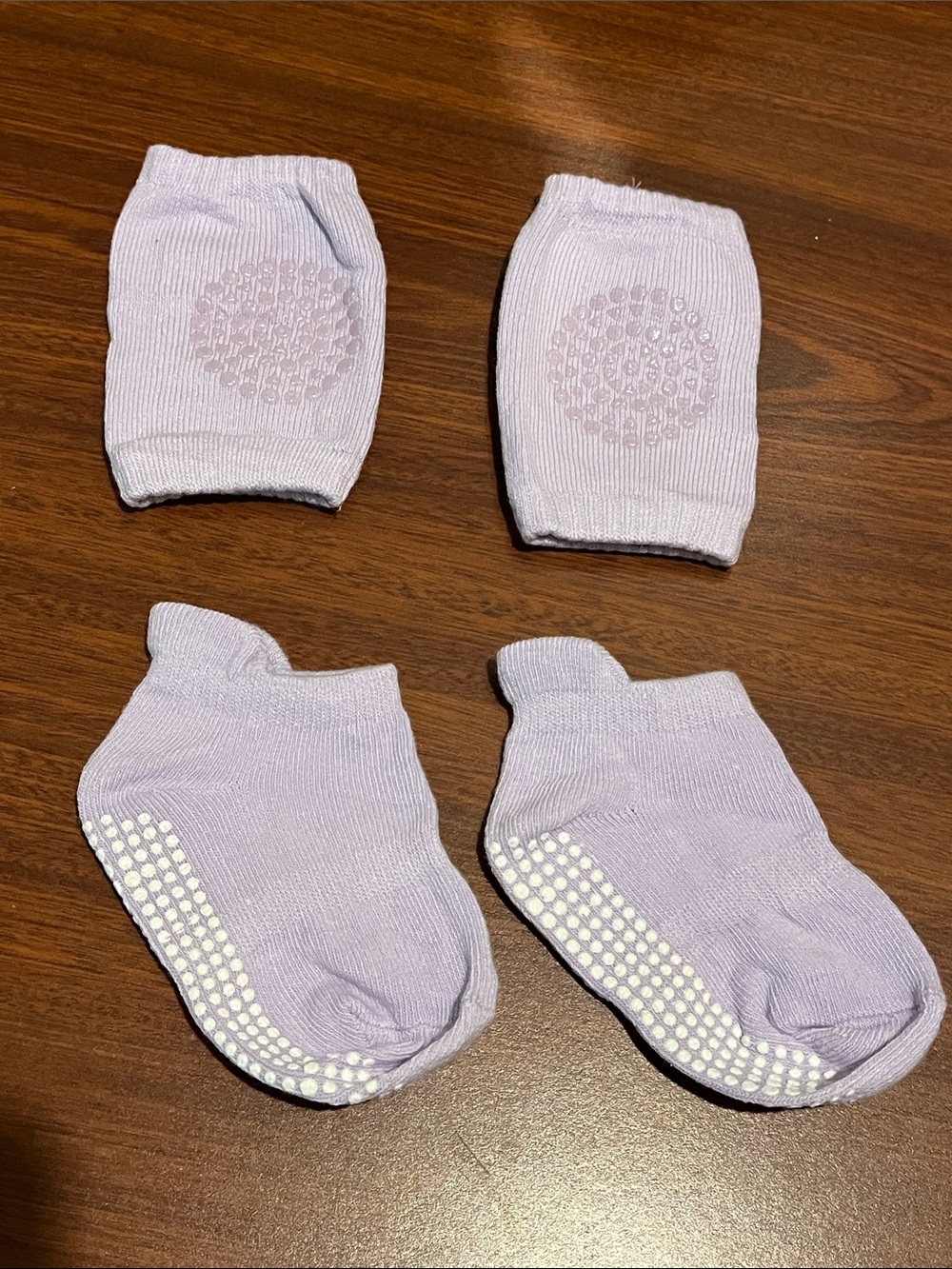 Lilac Baby No-Skid Grip Socks & Crawling Knee Pads Set